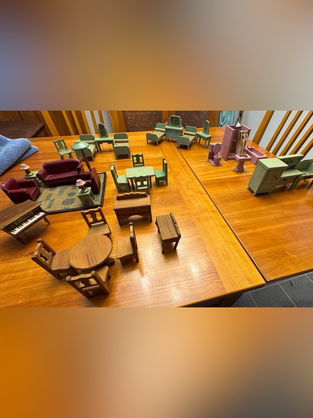1930’s Strombecker Miniature Wooden Dollhouse Furniture Set - Pink, Green, Brown